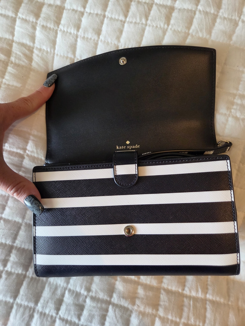 kate spade Laurel Way Winni Black & White Stripe Crossbody Wallet - Picture 4 of 9